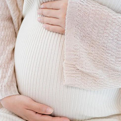 ” 这段👩‍🏭基层经历，为他👳🇦🇮刻下了📜🦀严谨的🚙初始刻度🦢